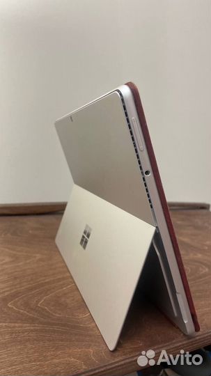 Microsoft Surface Pro 8 i7