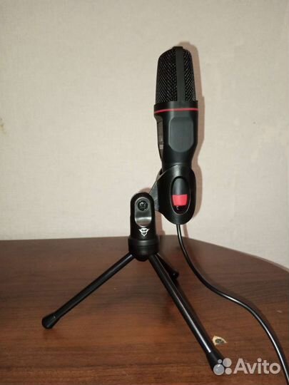 Микрофон с неплохим звуком, можно обмен