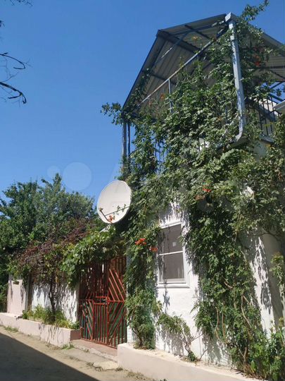 Комната 38 м², 2/2 эт.