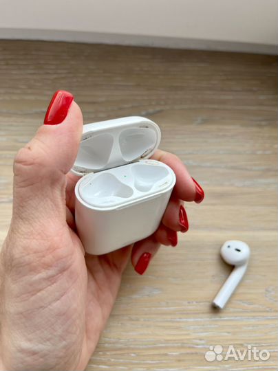 Наушники airpods