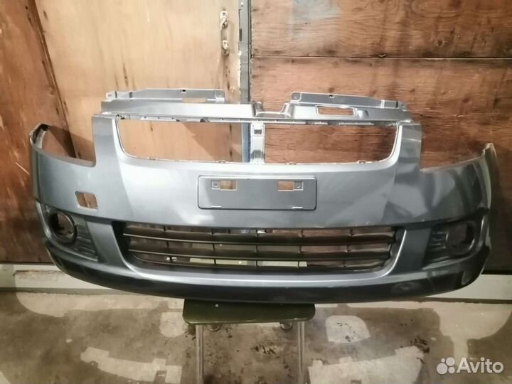 Бампер передний на Suzuki Swift