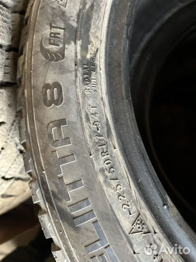 Nokian Tyres Hakkapeliitta 8 225/50 R17