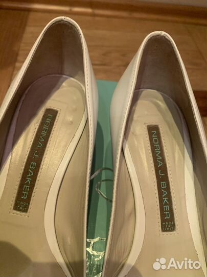 Туфли женские 37 размер белые