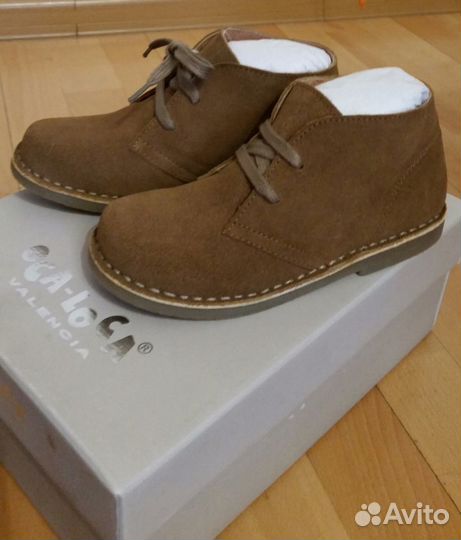 Новые ботинки из натуральной замши, Испания