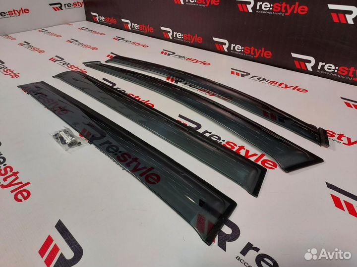 Ветровики Toyota Ipsum 02-06г Kanglong