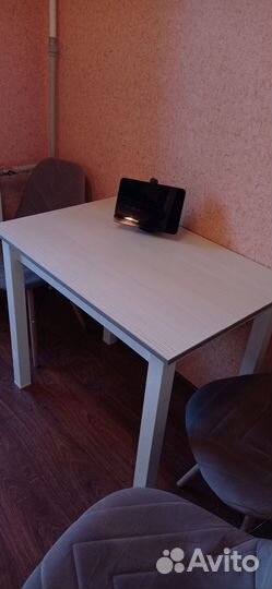 Кухонный стол