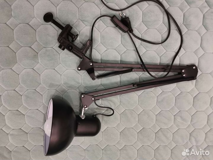 Лампа настольная