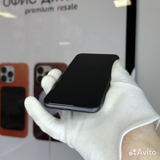 iPhone 11, 256 ГБ