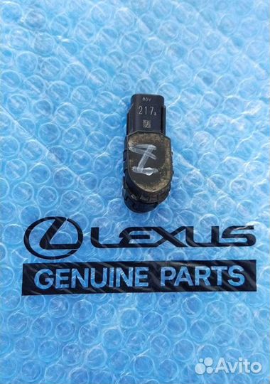 Датчик парковки lexus LX450D, LX570 черный металли