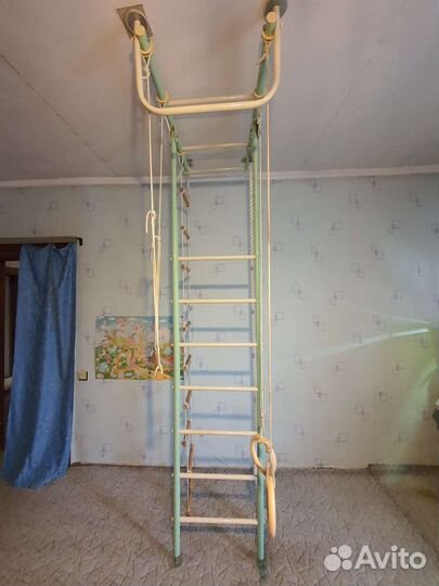 Детская шведская стенка
