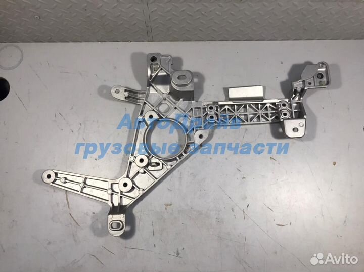 Кронштейн подножки Mercedes Actros MP4 левый
