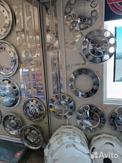 Грузовичок