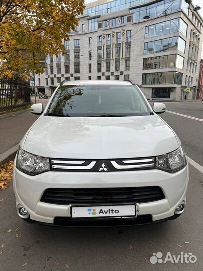 Mitsubishi Outlander 3.0 AT, 2014, 74 000 км