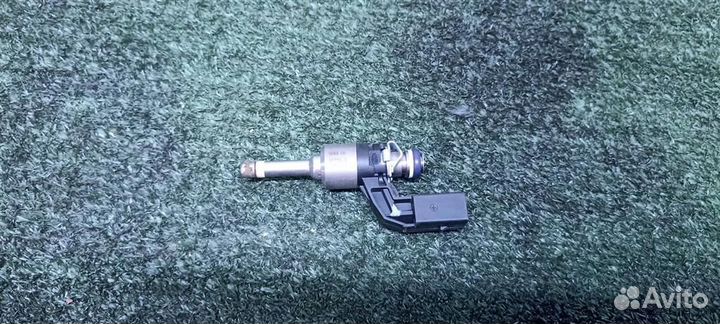 Форсунка инжекторная электрическая VW Jetta 2005