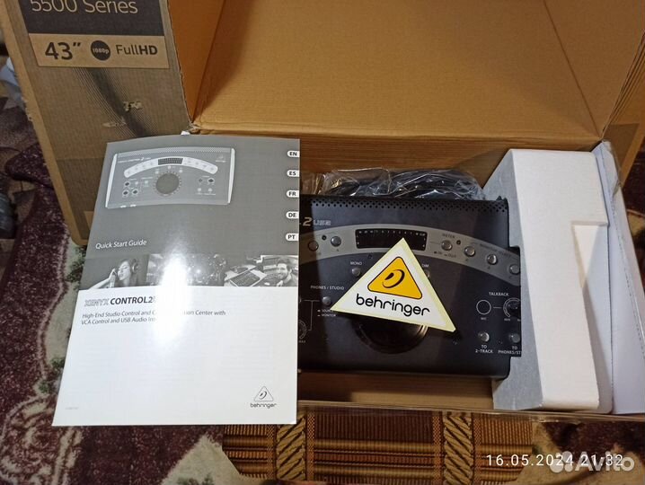 Мониторный контроллер Behringer Control2USB