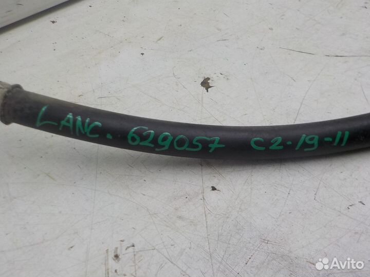 Трубка кондиционера на Mitsubishi Lancer IX