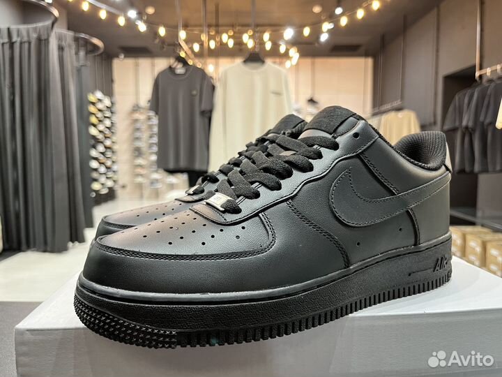 Кроссовки Nike Air Force