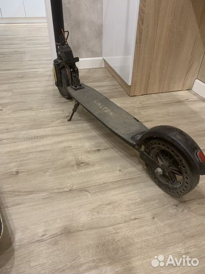 Самокат взрослый электрический бу