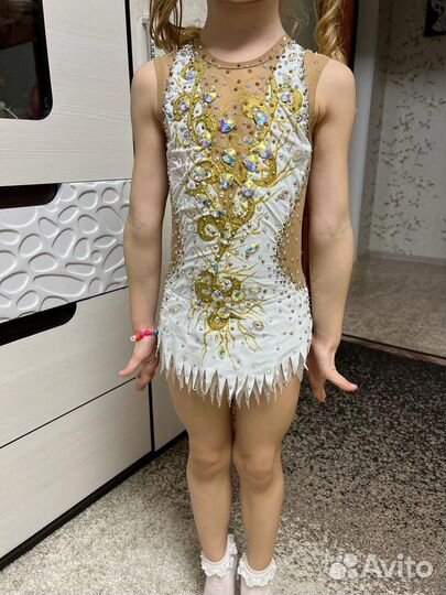 Продам купальник для художественной гимнастики