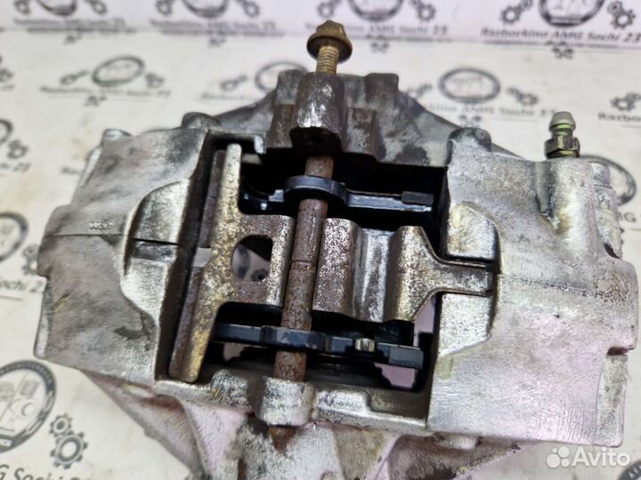 Суппорт задний комплект AMG для Mercedes W215 W220