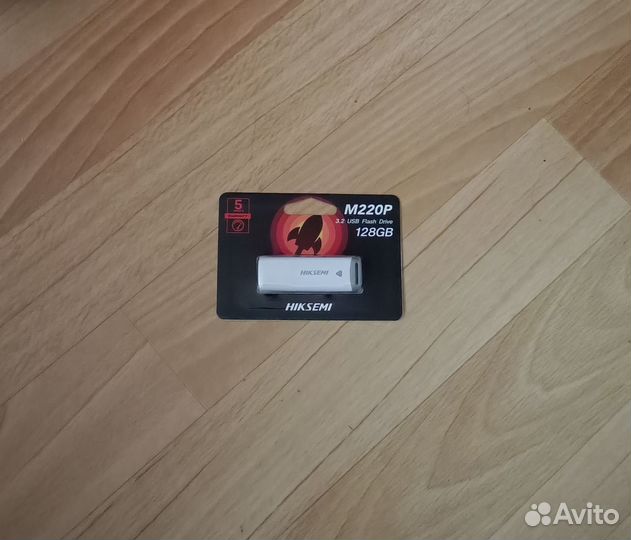 USB Flash Drive Hiksemi M220P 128 Gb USB 3.0