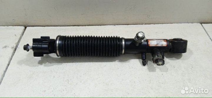 Стойка стабилизатора задняя Toyota Land Cruiser