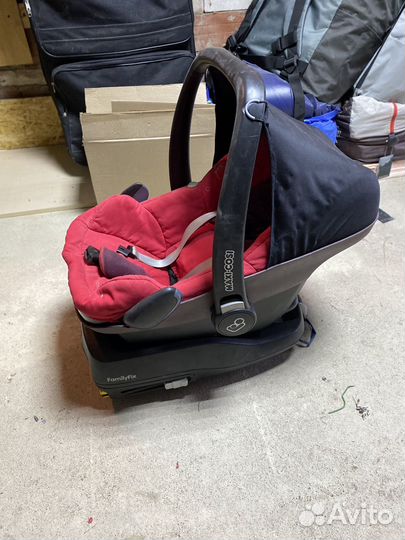 Автолюлька maxi cosi pebble с базой isofix