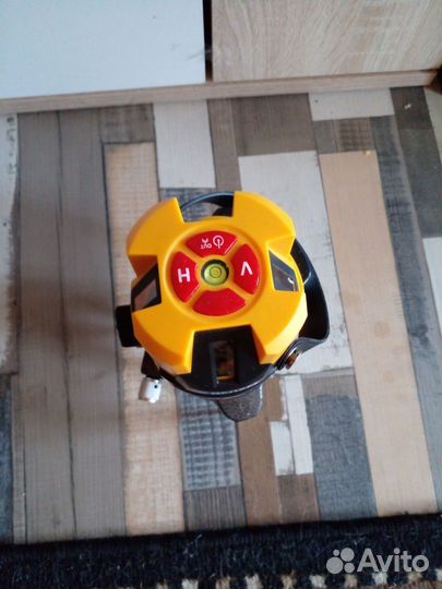 Лазерный уровень Denzel Lx3