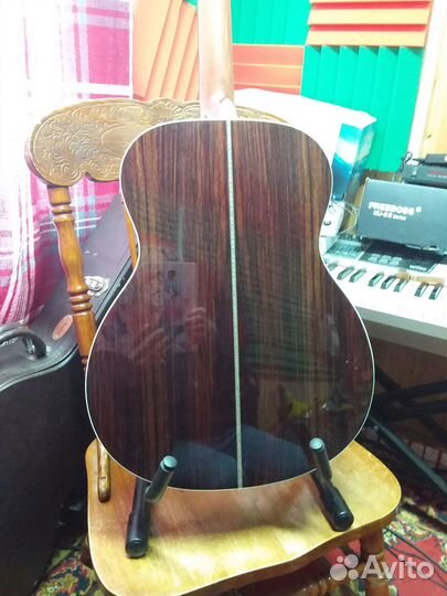 Акустическая гитара