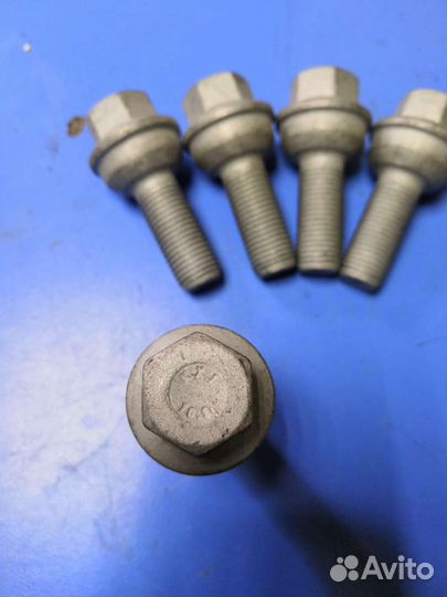 Болт колёсный Mercedes, Volkswagen