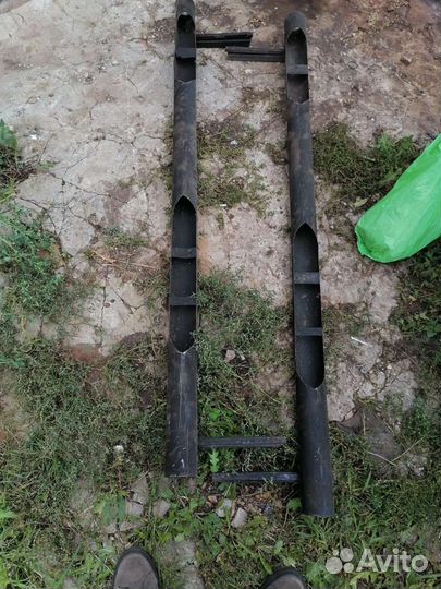 Подножки нива2131