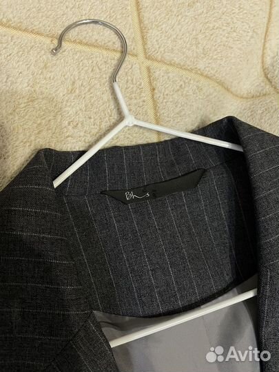 Пиджак женский серый