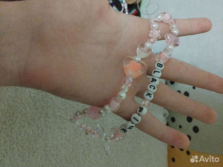 Брелки для телефона из бусин