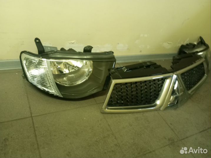 Фары mitsubishi L200