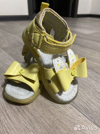 Босоножки для девочки