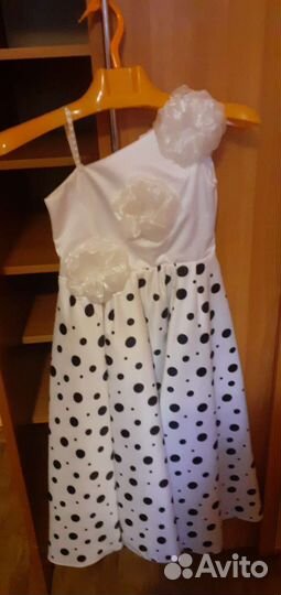 Платье нарядное