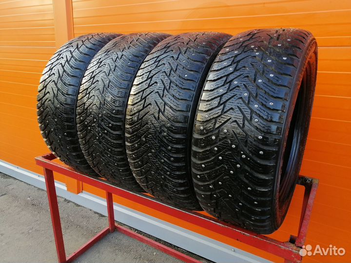 Nokian Tyres Hakkapeliitta 8 235/55 R17 91C