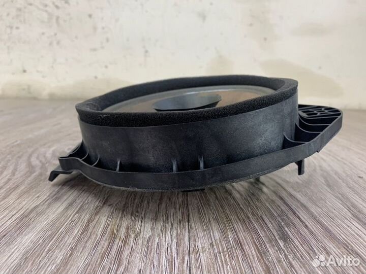 Динамик задний правый Opel Astra J хетчбэк 5-ти