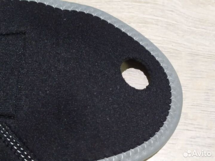 Суппорт запястья Starfit SU-705