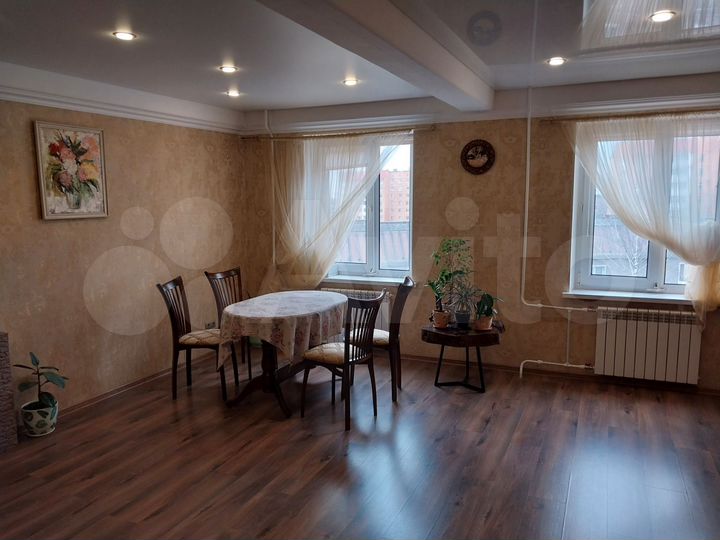 4-к. квартира, 87 м², 7/8 эт.