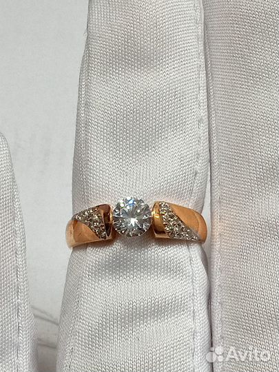 Золотое кольцо с фианитом 17р