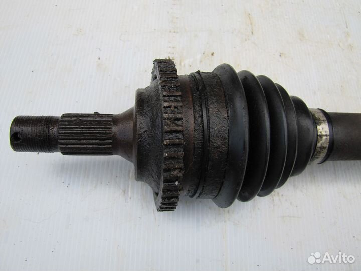 Peugeot 206 полуось правая передняя