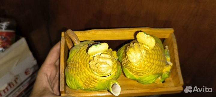 Соусница и солонка