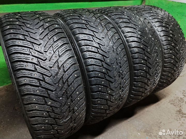 Nokian Tyres Hakkapeliitta 8 225/55 R17 101T