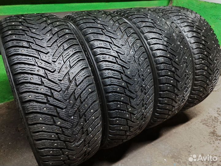 Nokian Tyres Hakkapeliitta 8 225/55 R17 101T