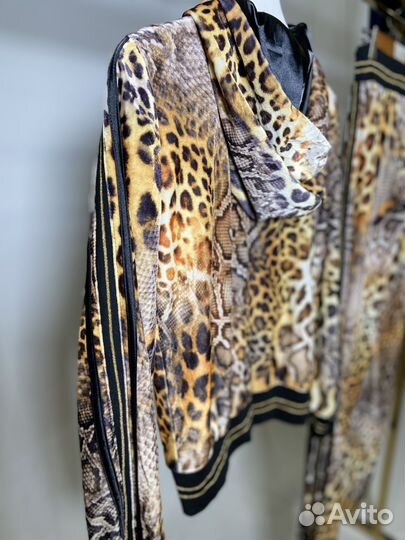 Бархатный костюм леопард