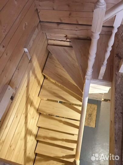 Лестницы из дерева