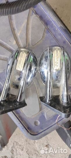 Боковое зеркало