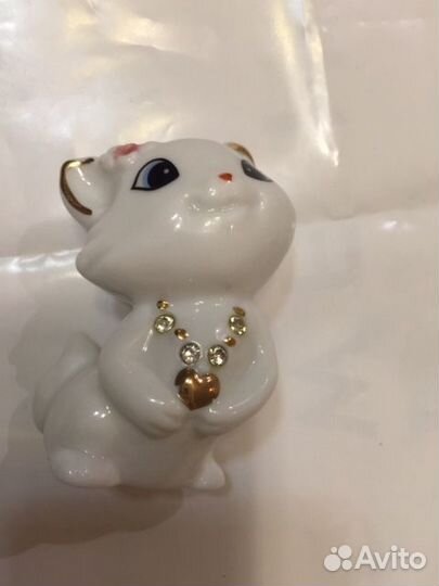 Статуэтки фарфоровые котят