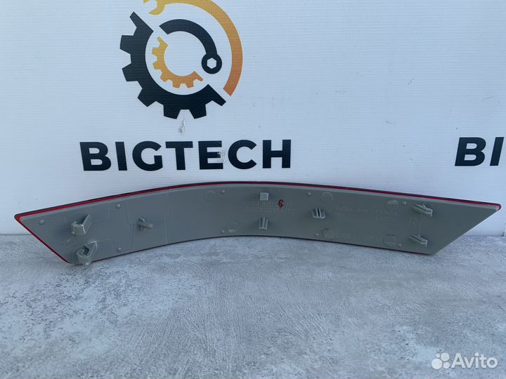 Отражатель в задний бампер Mercedes A1648200674